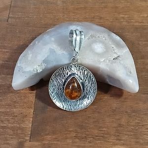 Amber Pendant
